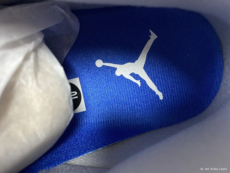 Royal” 3 CT8532-400 Jordan  “Varsity Air 0930